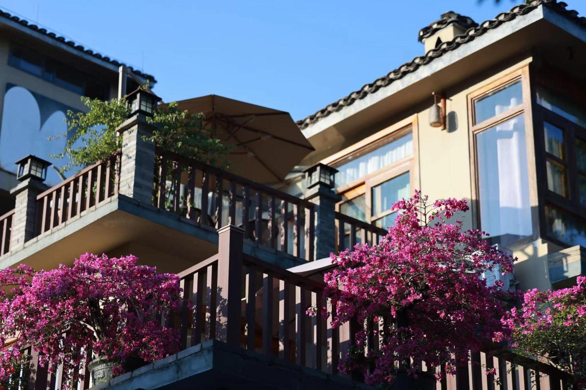Moondance Boutique Resort Yangshuo Exterior photo