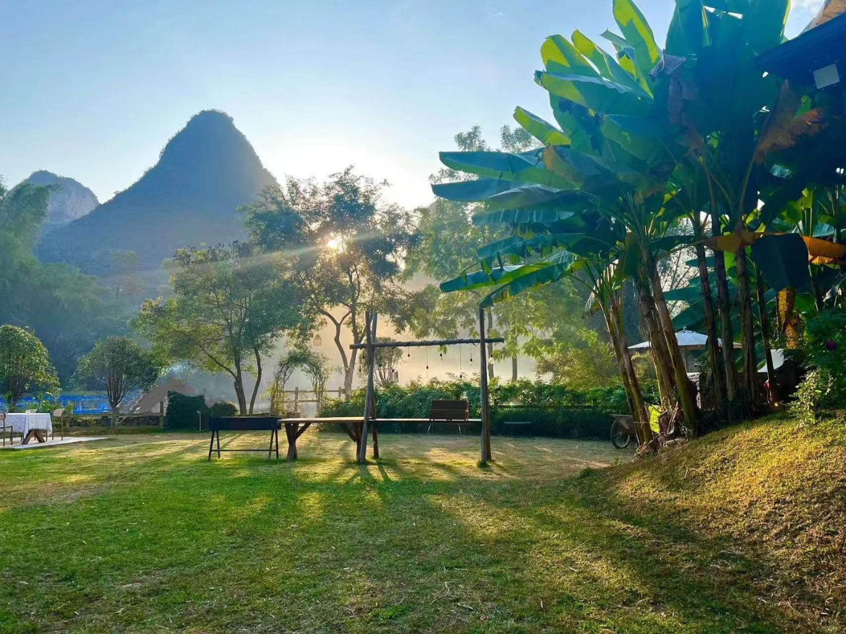 Moondance Boutique Resort Yangshuo Exterior photo